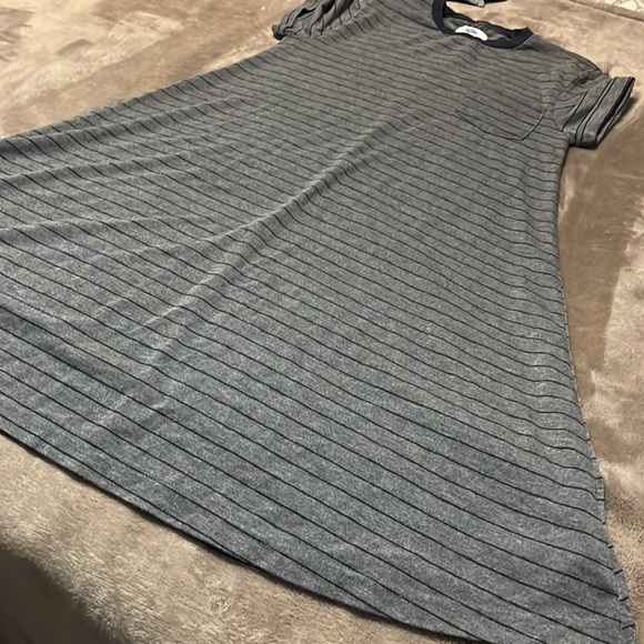 Women’s T-shirt dress - Picture 2 of 4